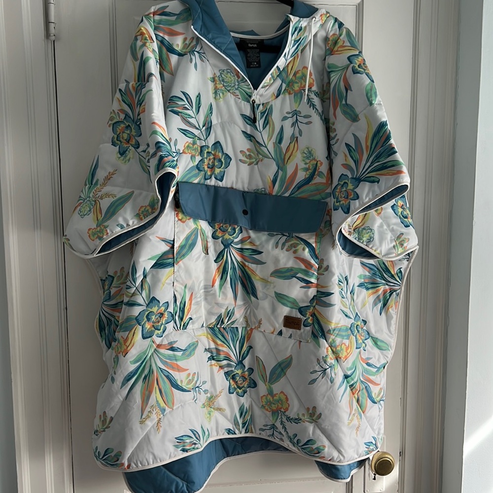 Rumpl Puffy Poncho